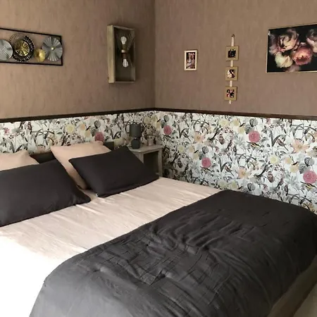 Au Bord De L Eau Bed & Breakfast Surba Exterior photo